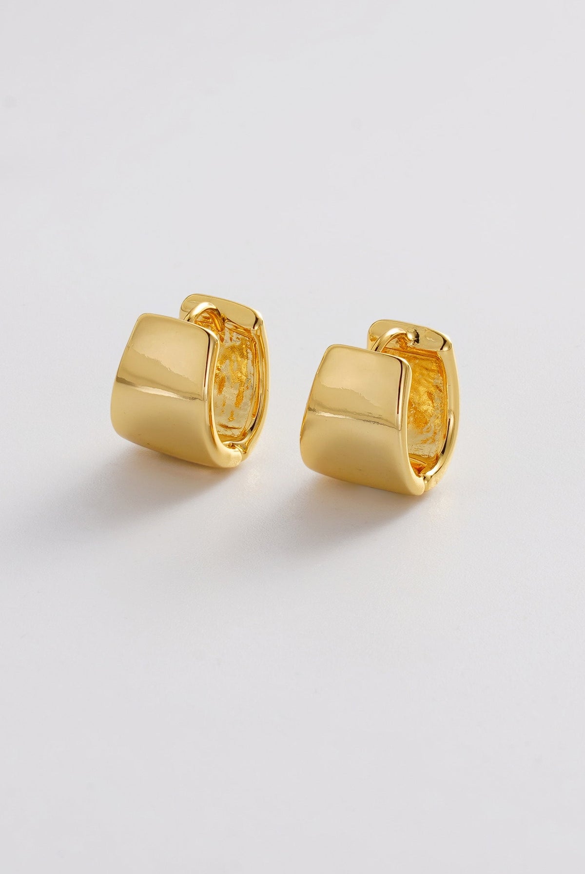Zafino Riley Hoop in gold