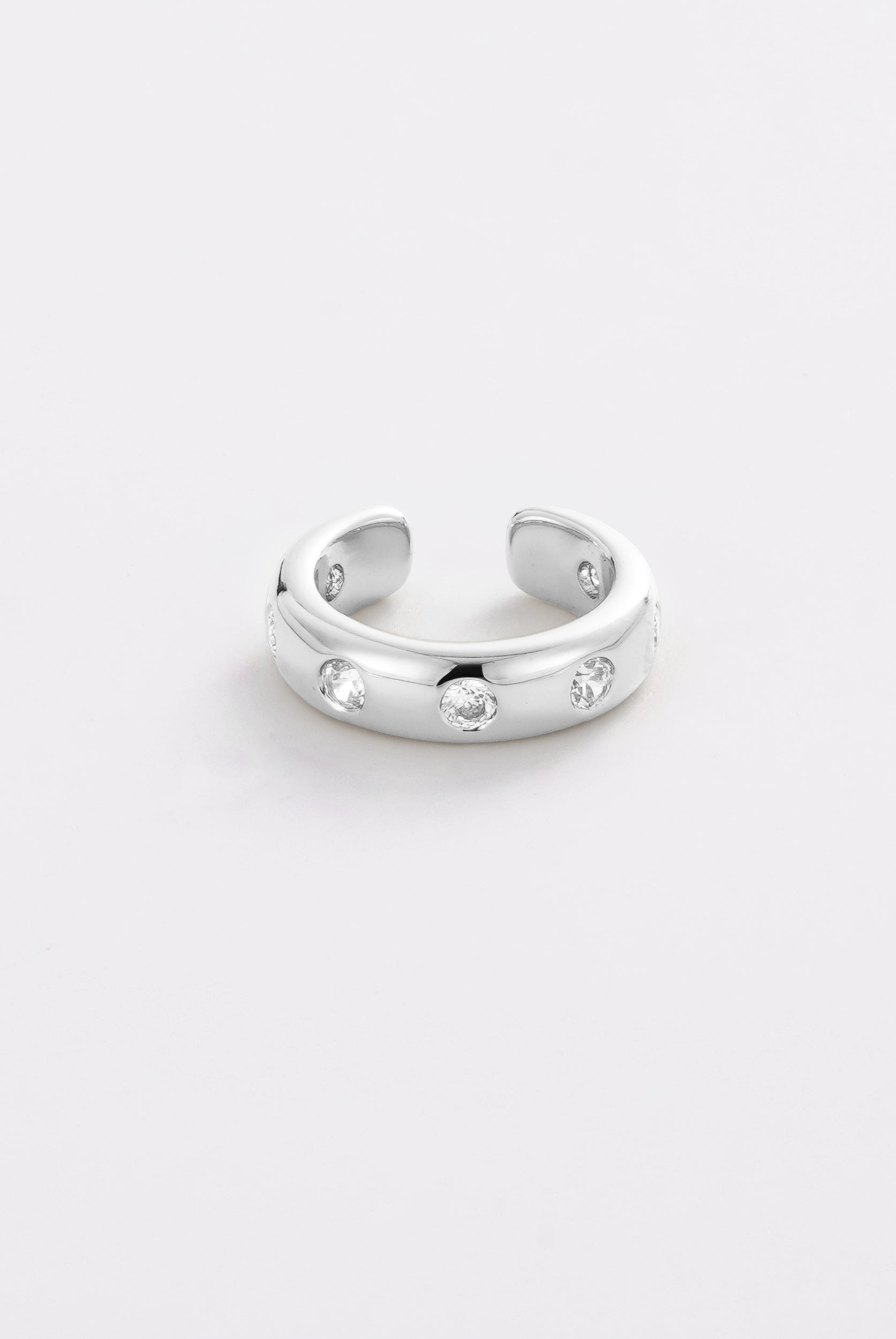 Zafino Rhi Ear Cuff in Silver - detail
