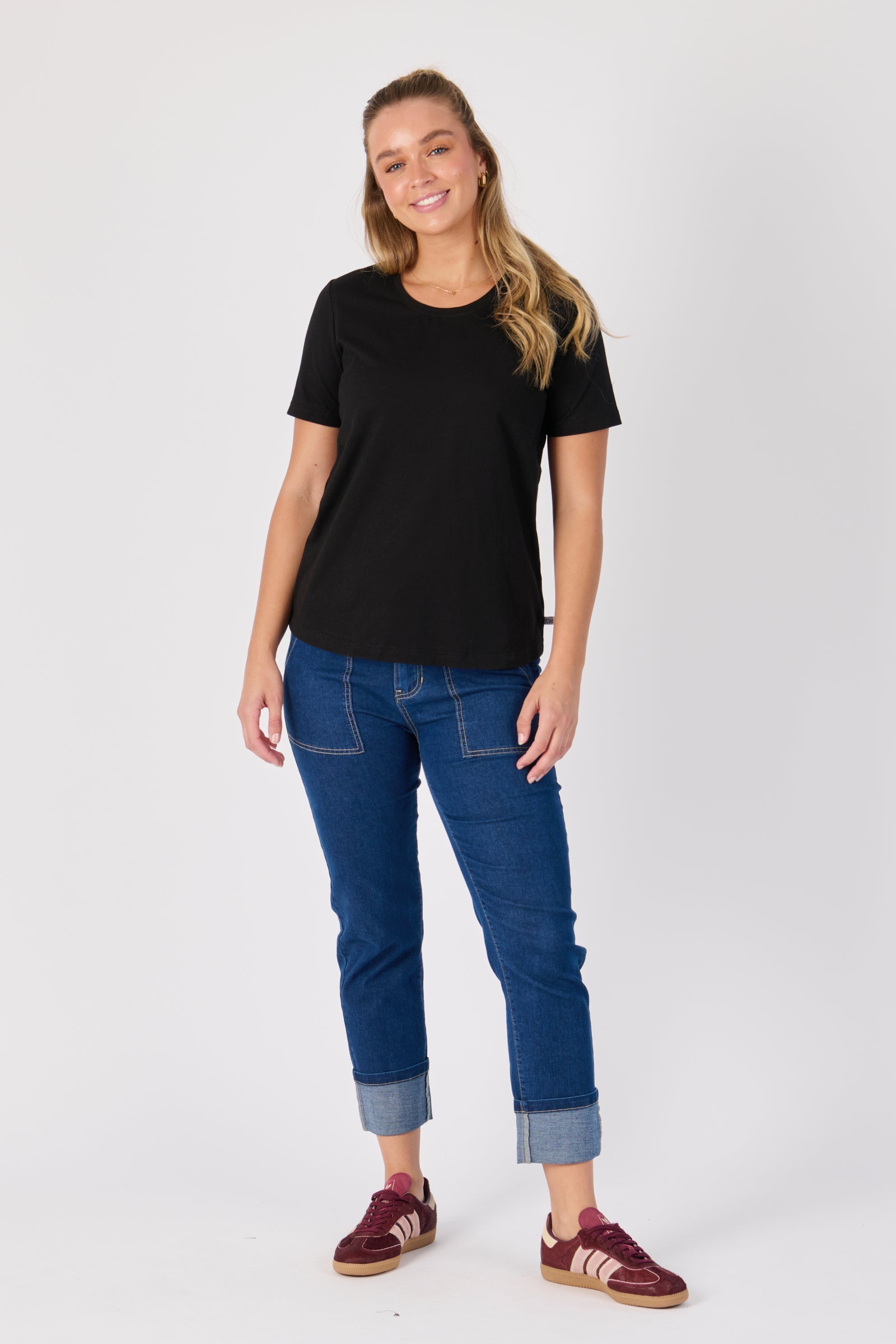 One Ten Willow Crew Tee - Black (view 3)