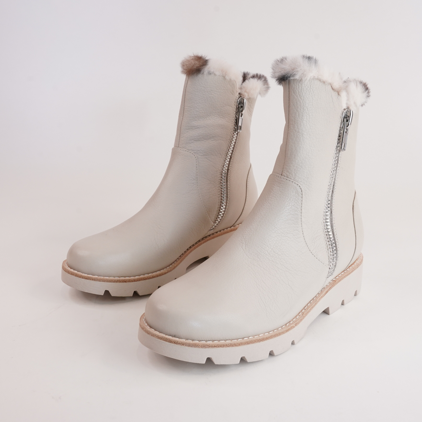 Dlinga Boot - Vanilla / White