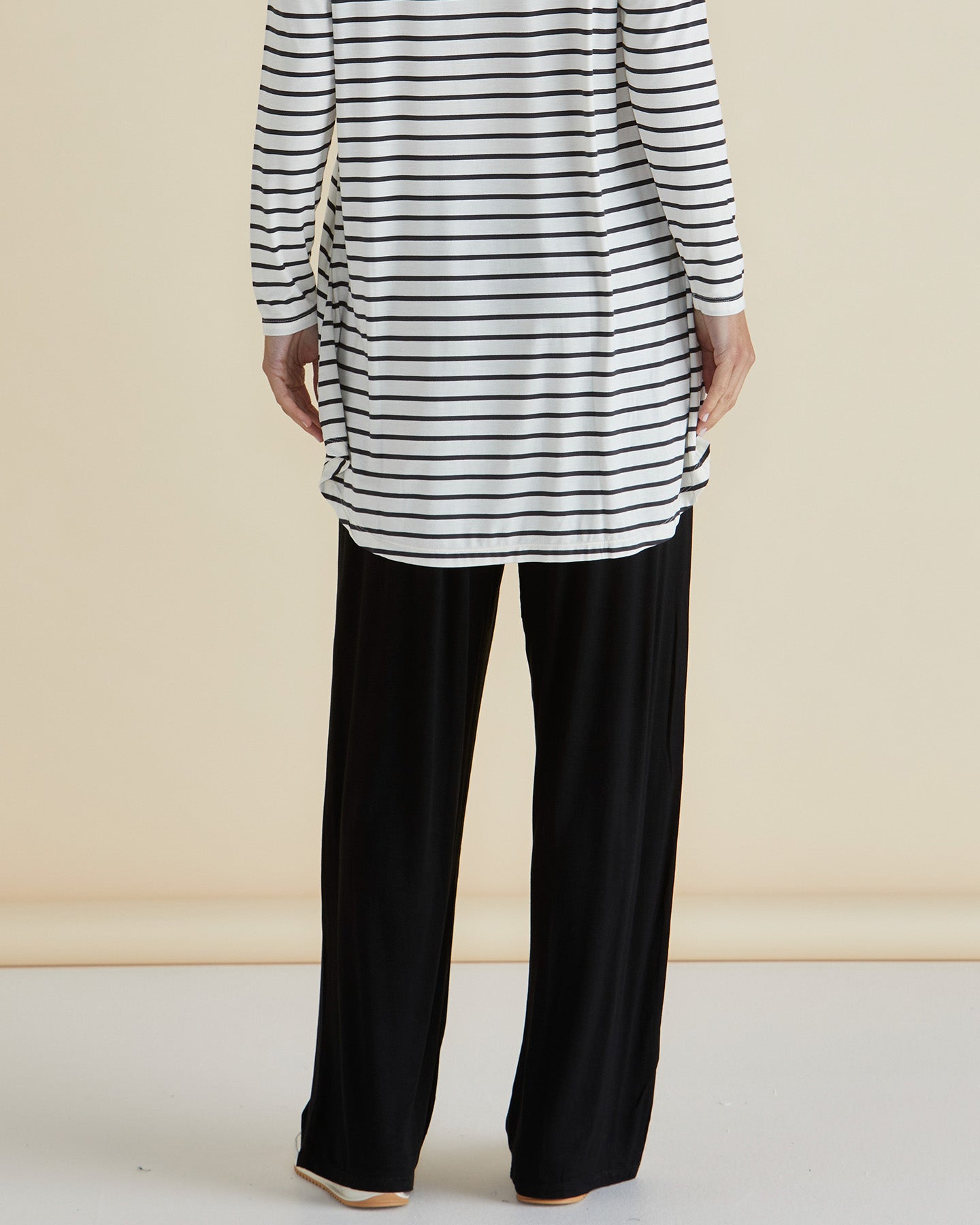 Weston Wide Leg Jogger - Black