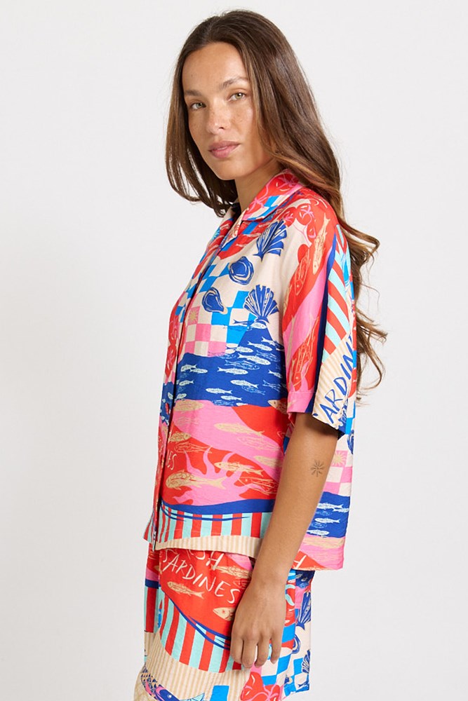 Betty Basics Sable Shirt in Mediterranean print, side view