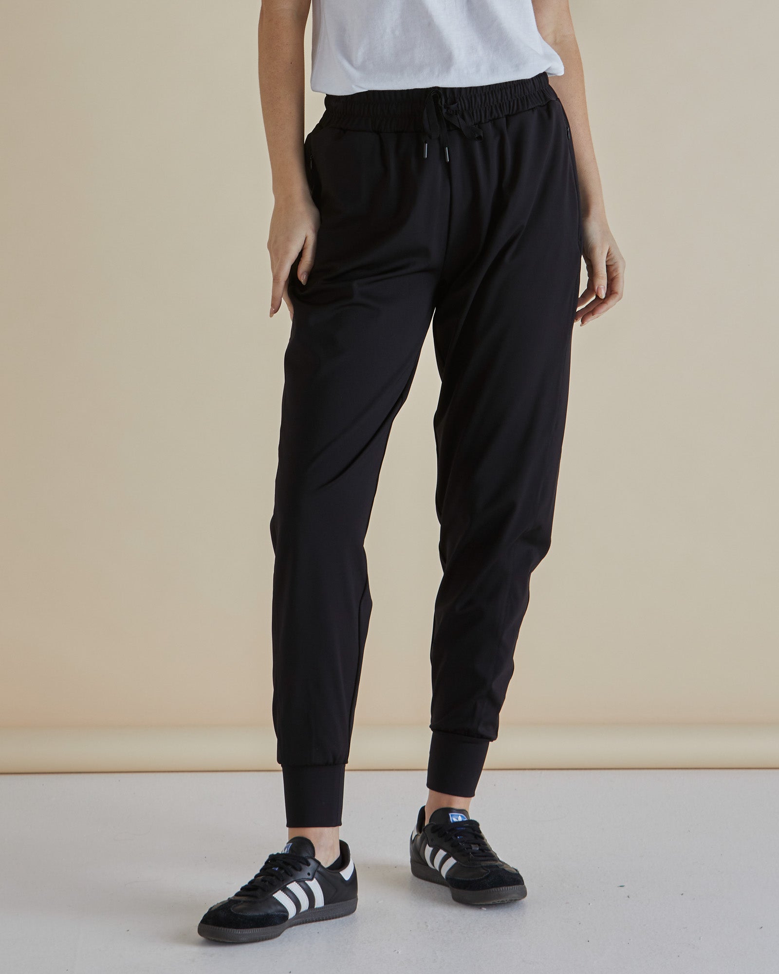 Betty Basics - Cara Travel Jogger - Catani Clothing