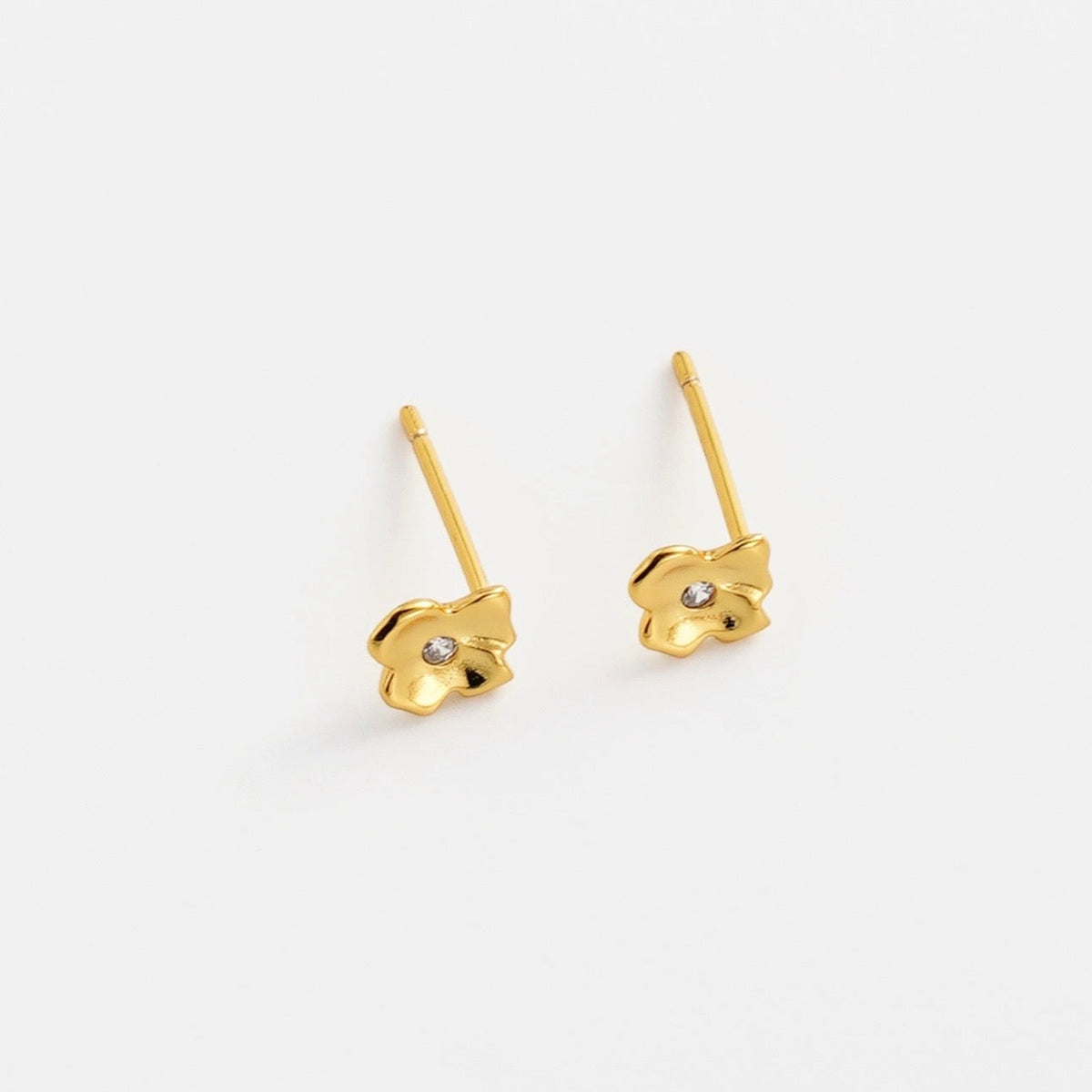 Zafino Fleur Stud in Gold - worn