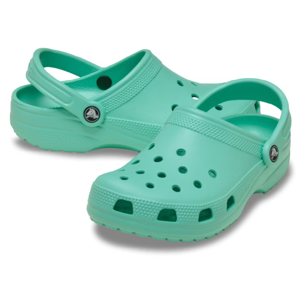 Crocs Classic Clog in Retro print