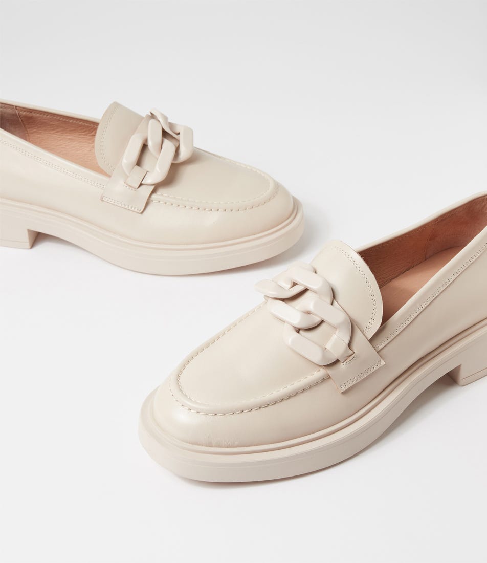 Ishie - Almond Leather
