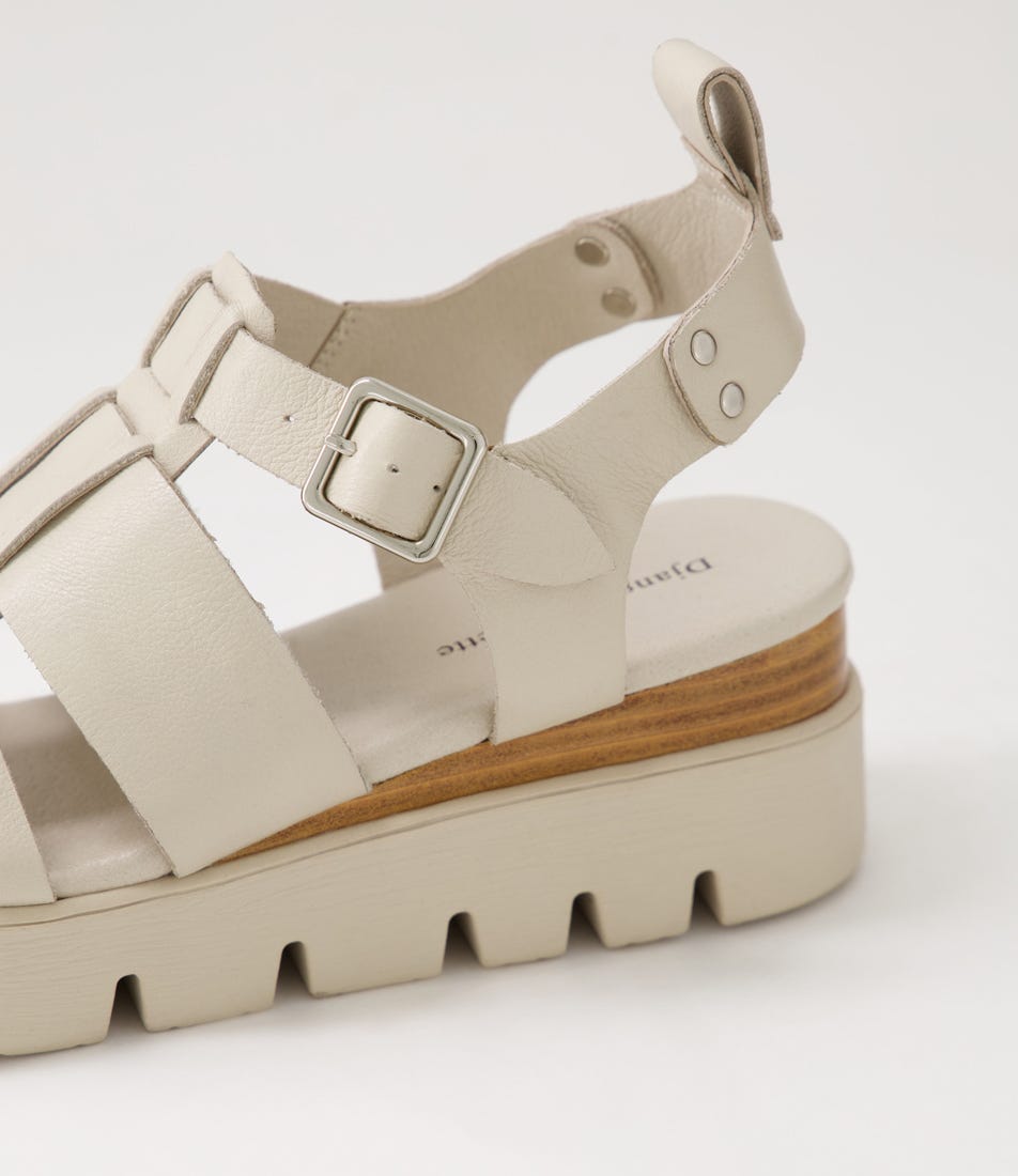 Relie Sandal - Almond