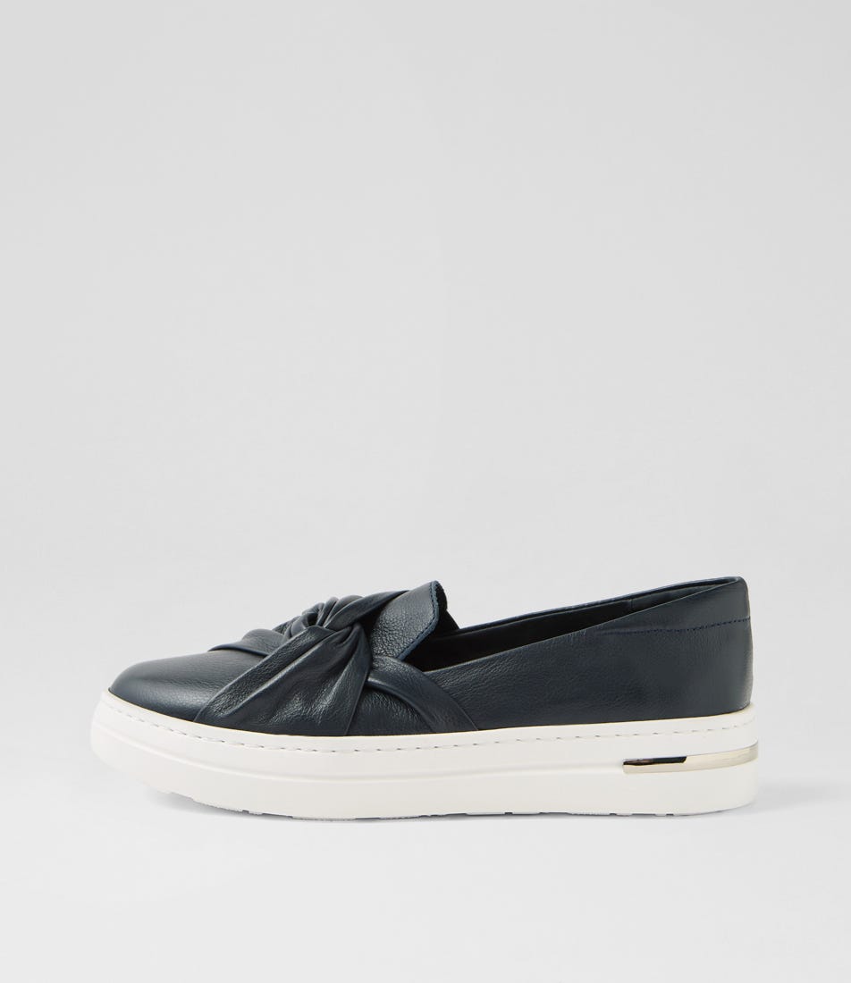 Django & Juliette Winsoris Shoe - Navy / White (view 3)