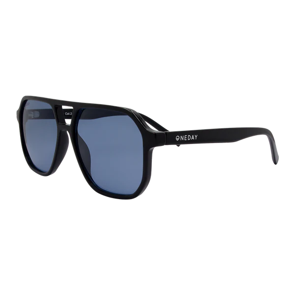 Delilah - Black Blue