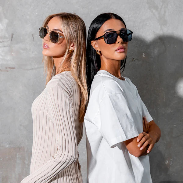 Delilah - Black Blue