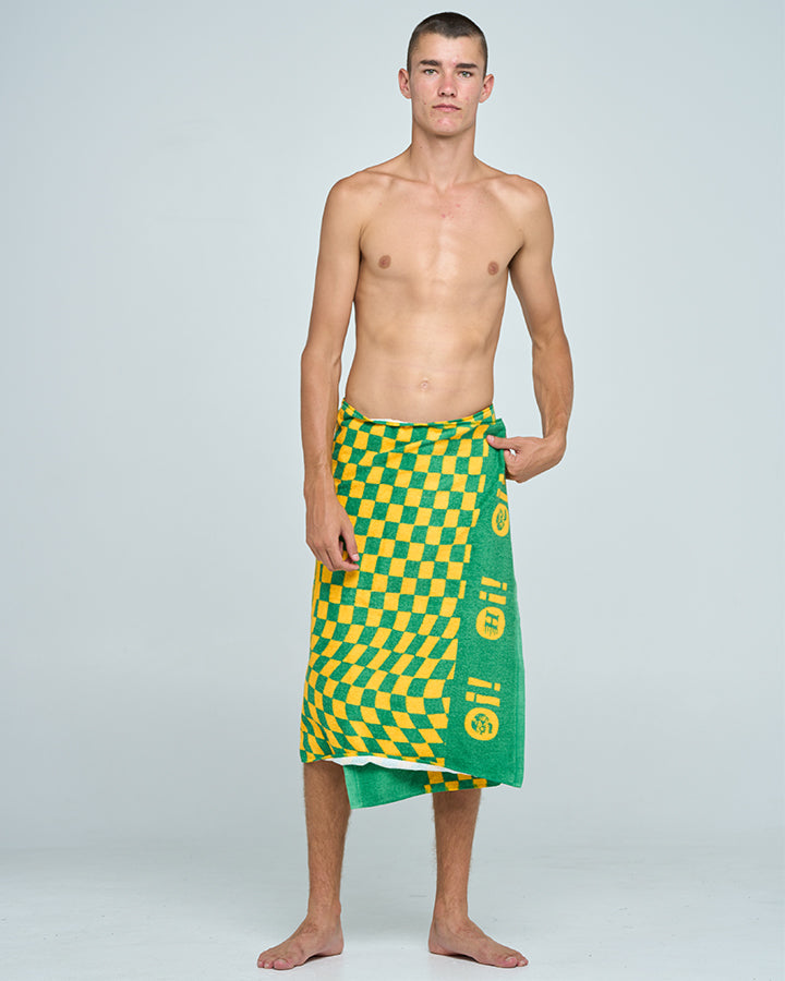 The Mad Hueys Oi Oi Oi Beach Towel Aussie Green - lifestyle shot