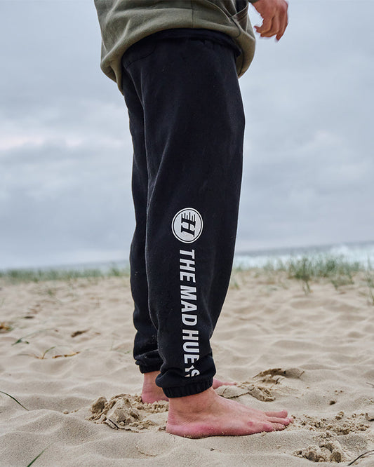 Mad Series Trackpant - Black