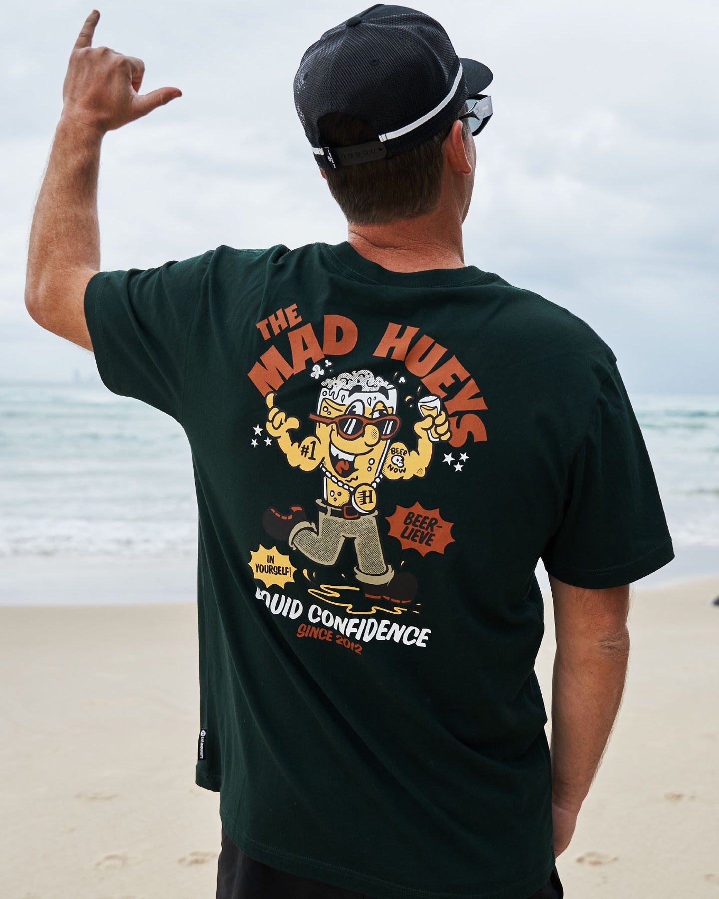 The Mad Hueys Liquid Confidence Ss Tee - Pine Green (view 3)