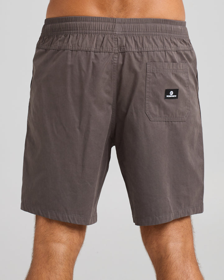 Skull Anchor 18" Volley Short - Charcoal