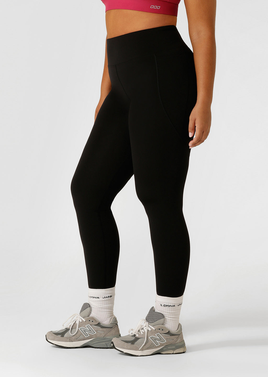 Lorna Jane Amy Thermal Phone Pocket Ankle Biter Leggings - Black (view 3)