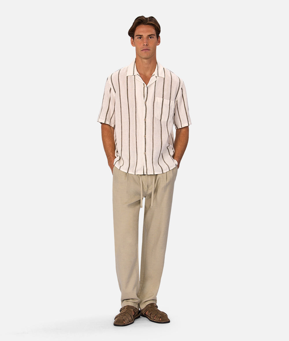 The Mulholland Short Sleeve Shirt - Off White / Olive