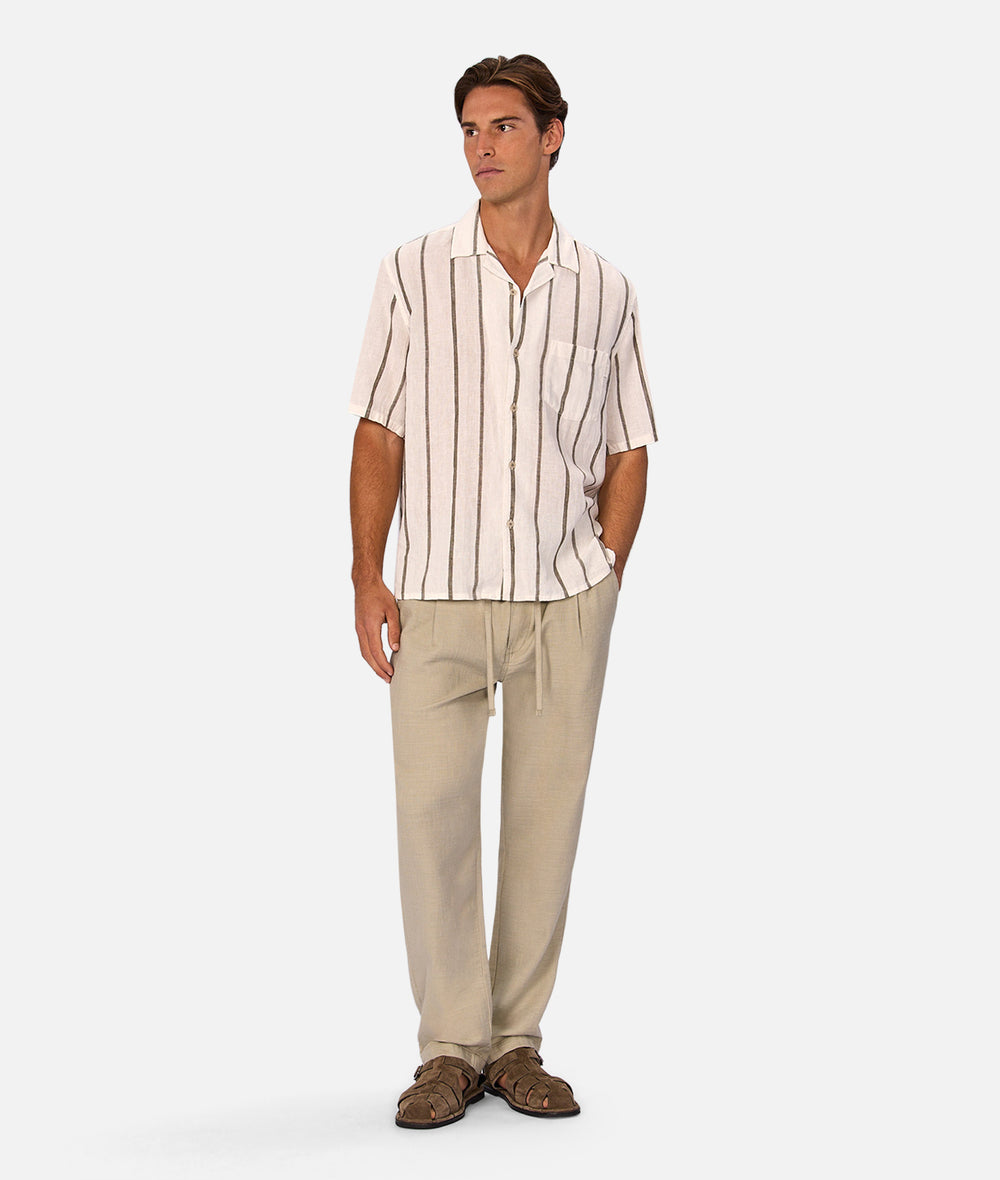 The Mulholland Short Sleeve Shirt - Off White / Olive