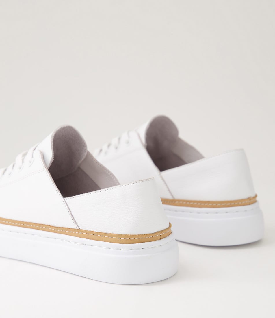 Ollov Sneaker - White