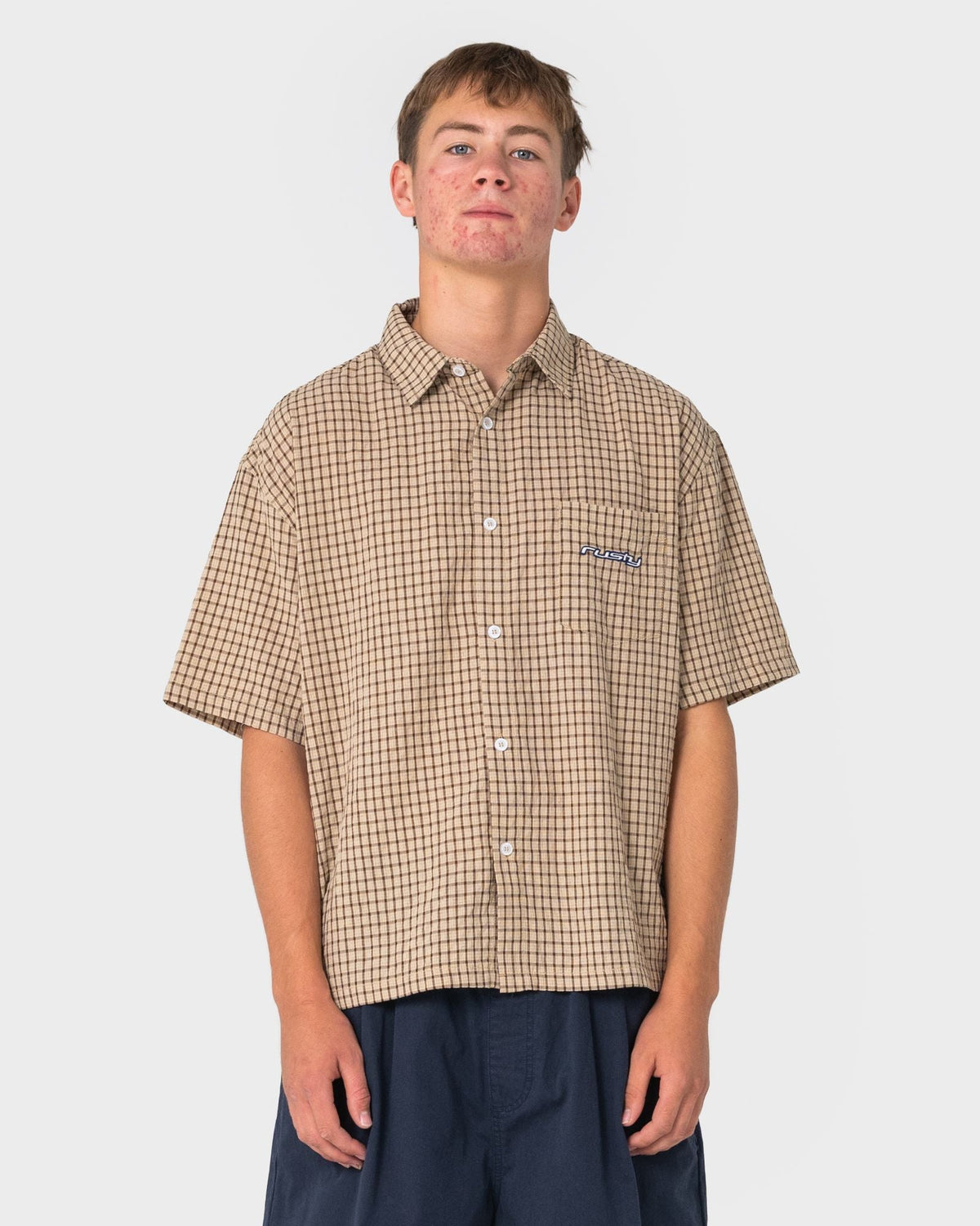 Rusty Defender Dennis Short Sleeve Shirt in mushroom front
