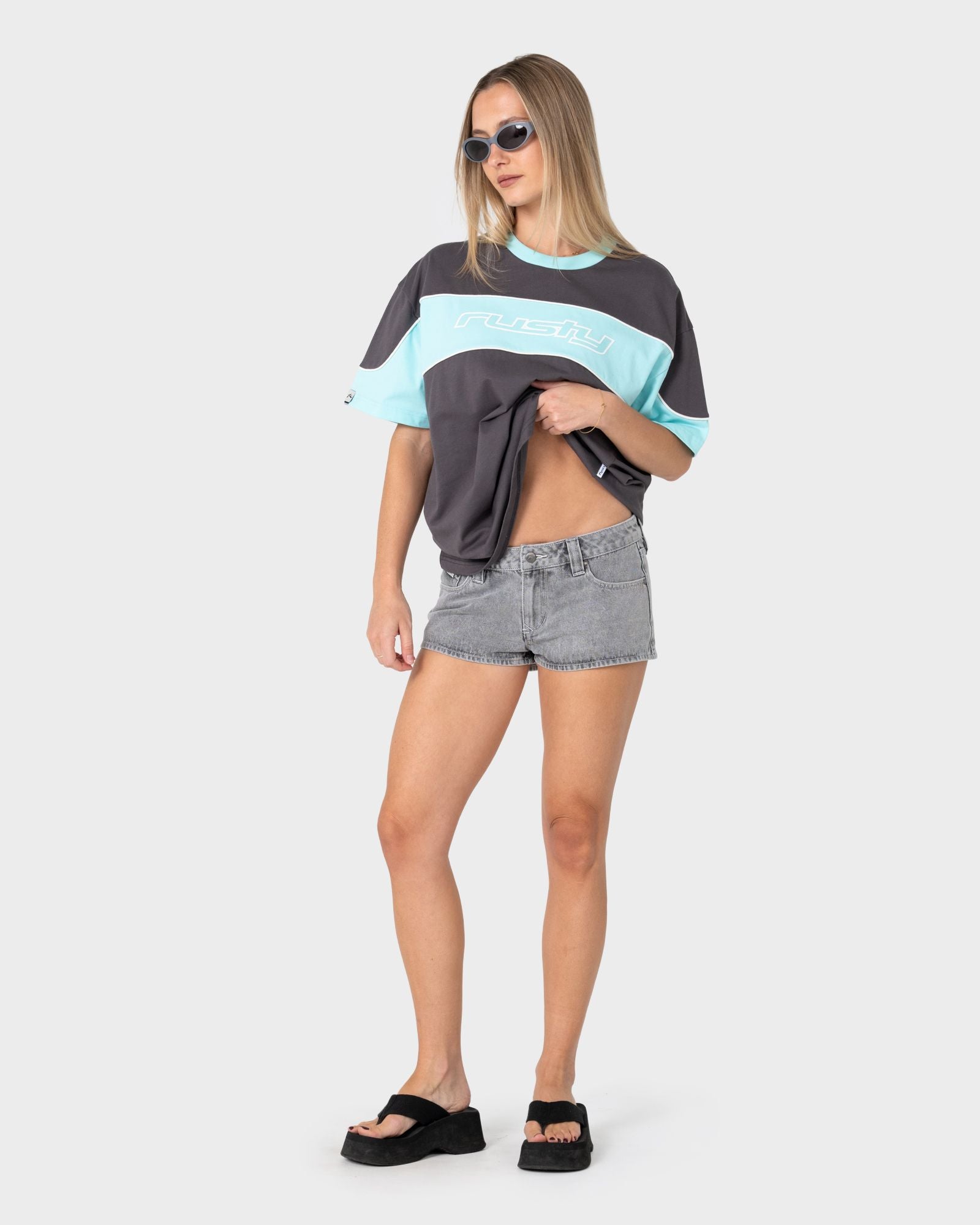 Kinetic Oversize Tee - Carbon / Aqua