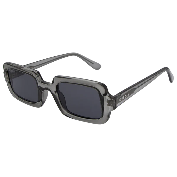 Gigi - Charcoal Smoke