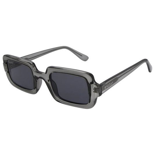 Gigi - Charcoal Smoke