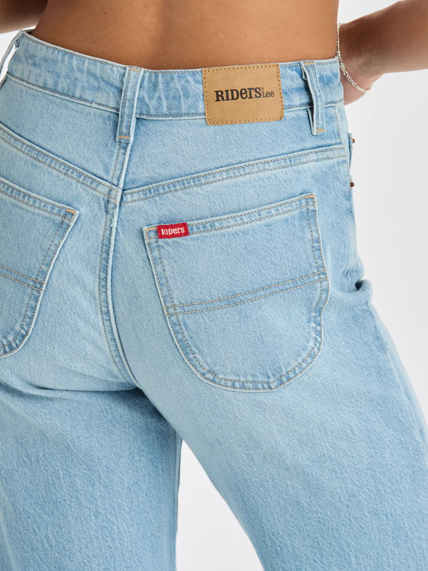 Riders Hi Straight Jean - Faded Blue (view 4)