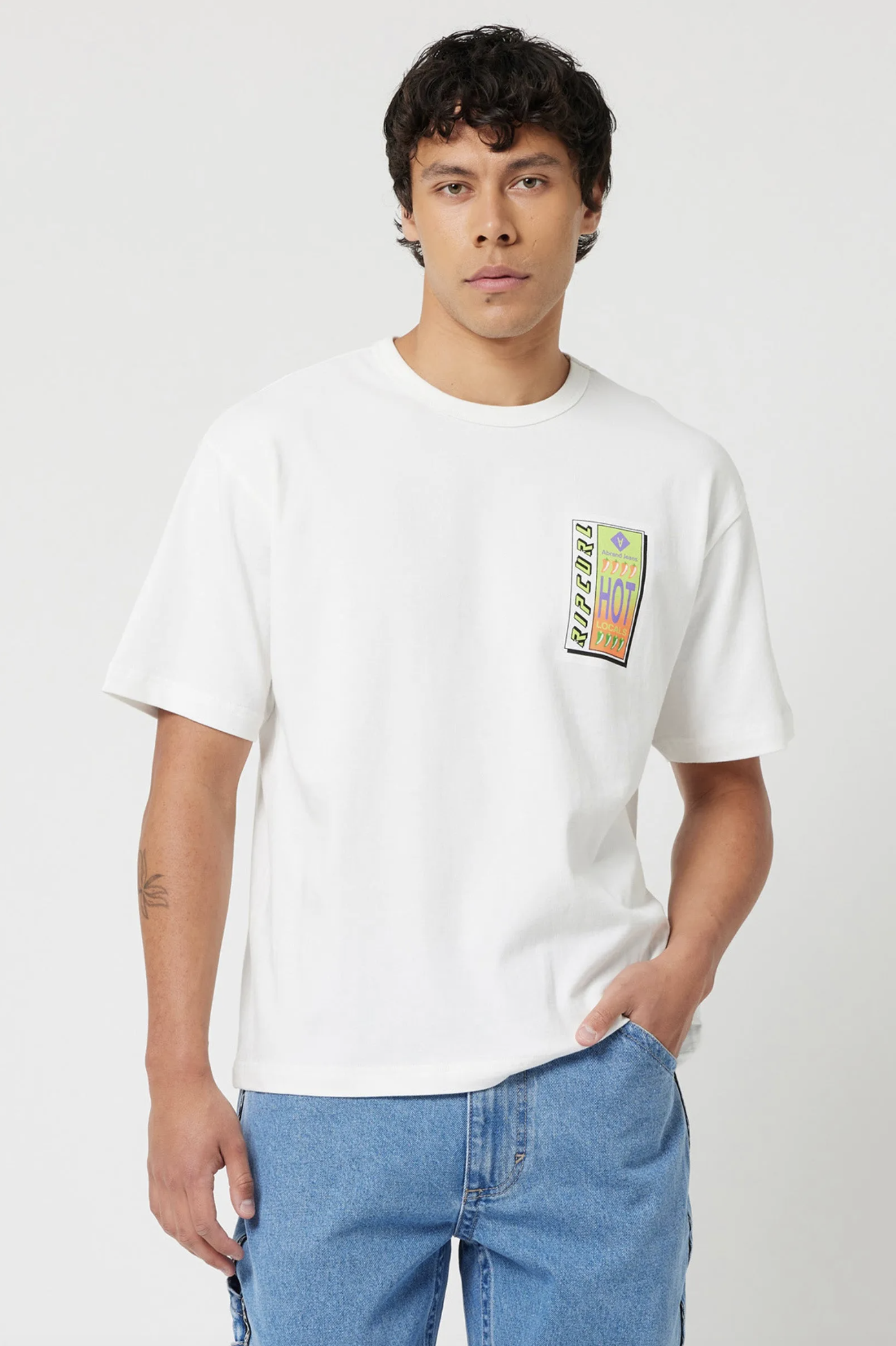 Abrand x Ripcurl Hot Locals Tee - White Sand (view 4)