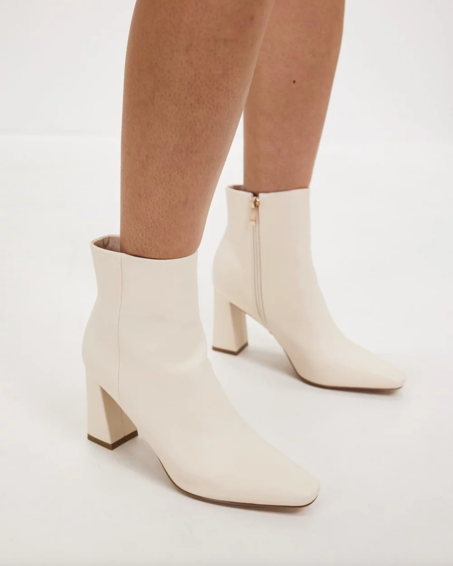 Indeera Boot - Bone