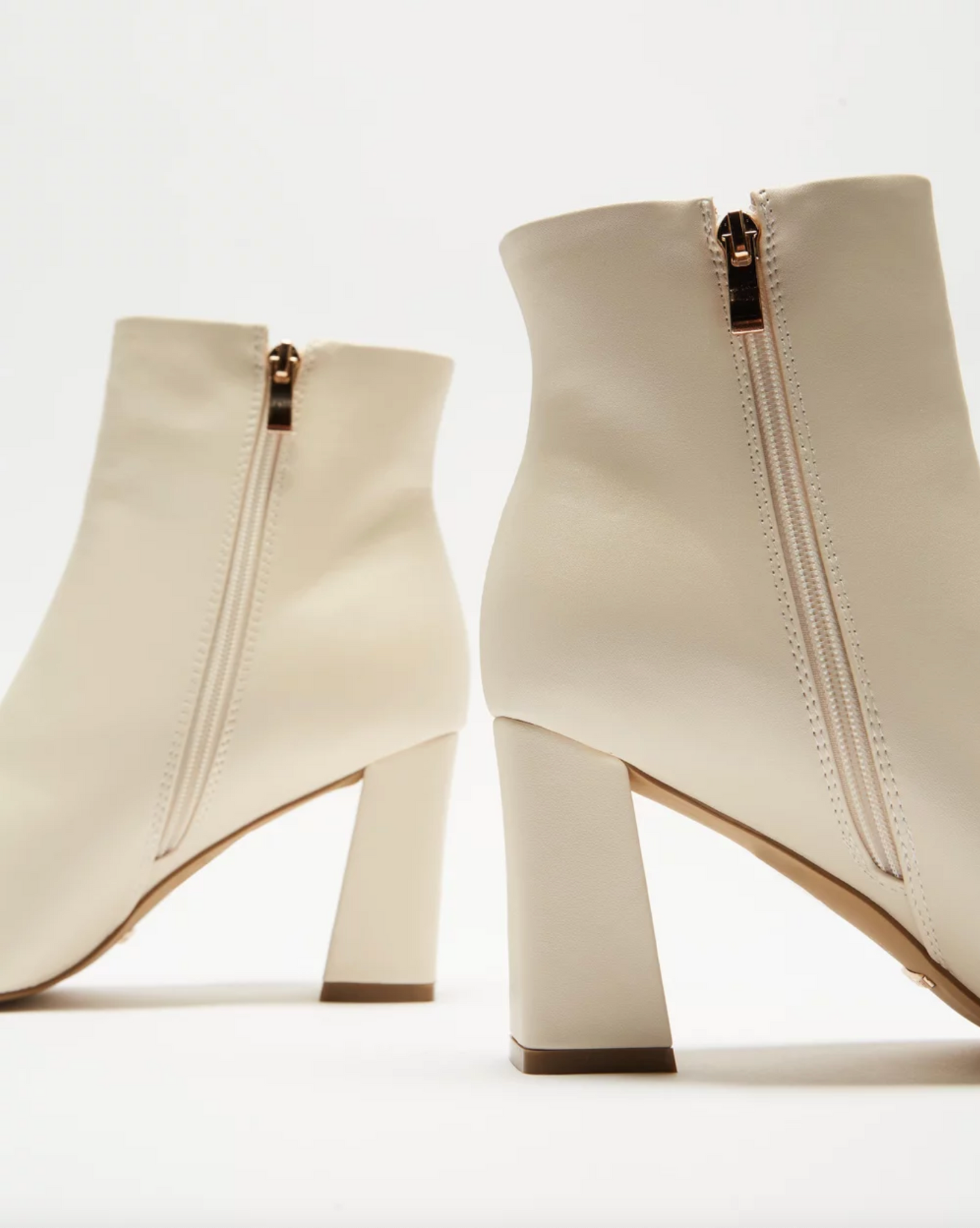 Indeera Boot - Bone