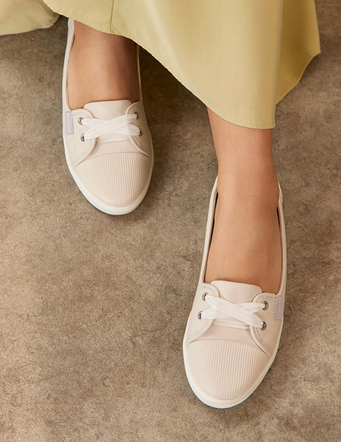 Hannah III - Chalk Emboss