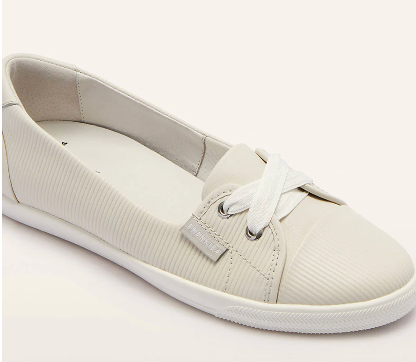 Hannah III - Chalk Emboss