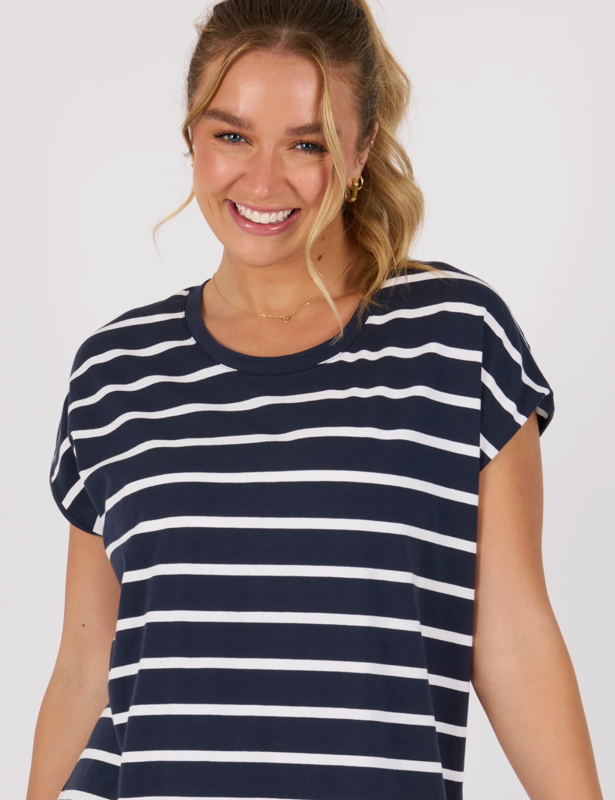 Shell Tee Round Neck - Navy / White Stripe