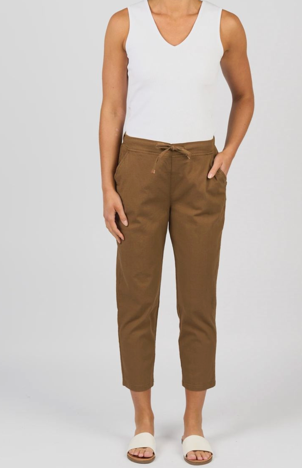 7/8 Length Skinny Leg Elastic Waist Pant - Pecan
