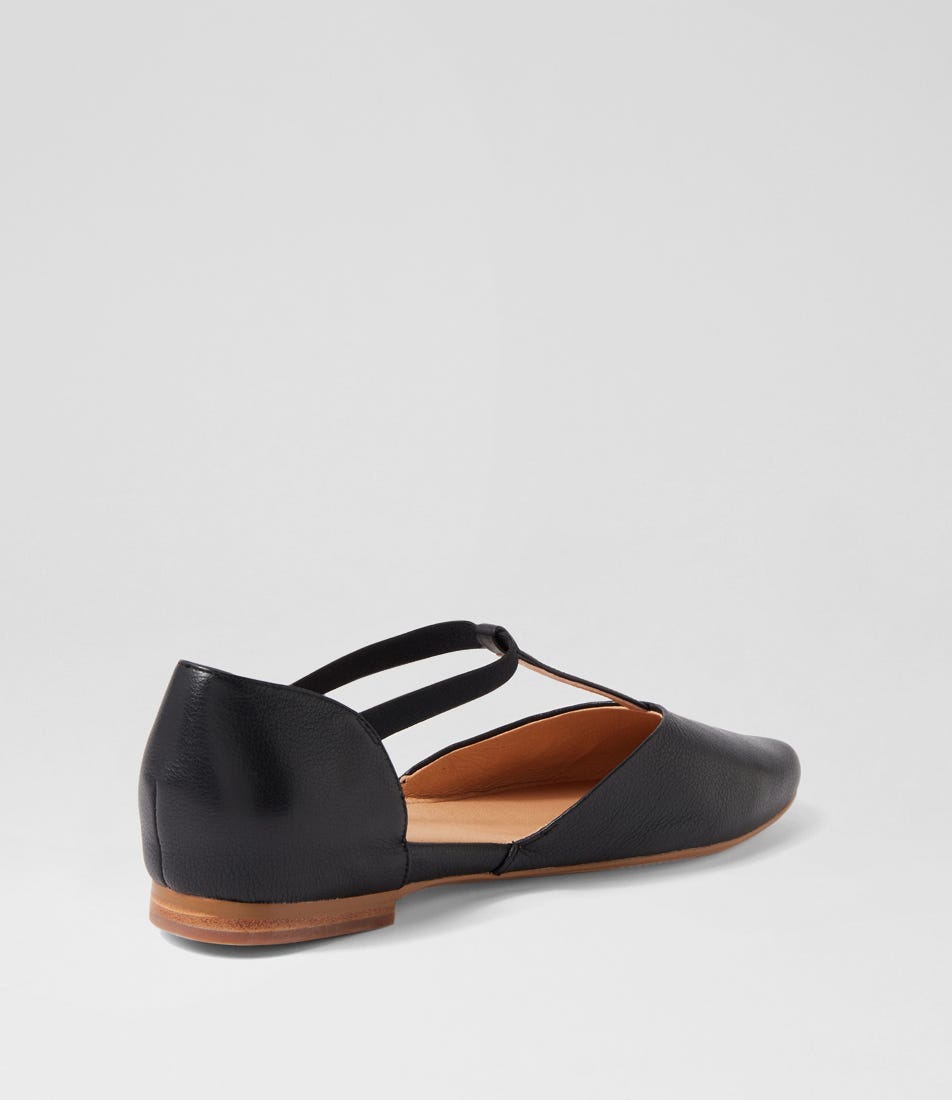 Saddie Flat - Black