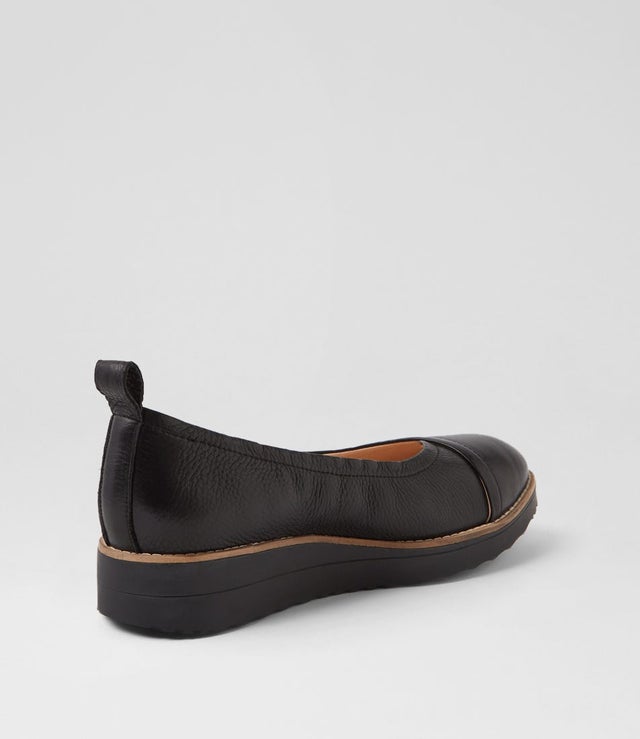 Top End Oxsson Ballet Flat - Black Patent (view 4)