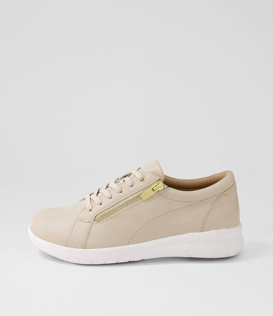 Solar Xf Leather Sneakers - Almond / White Sole