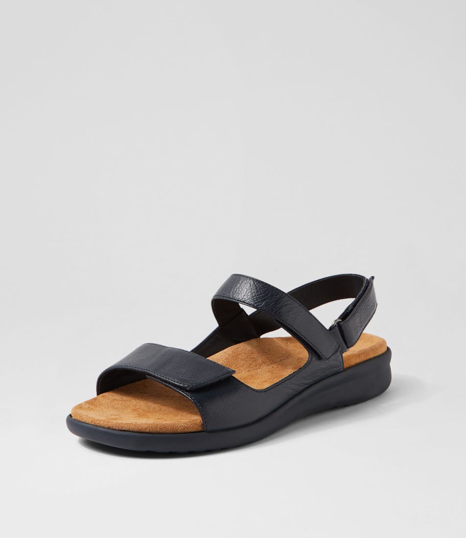 Ziera Benji XW Leather Sandal - Black / Black (view 3)