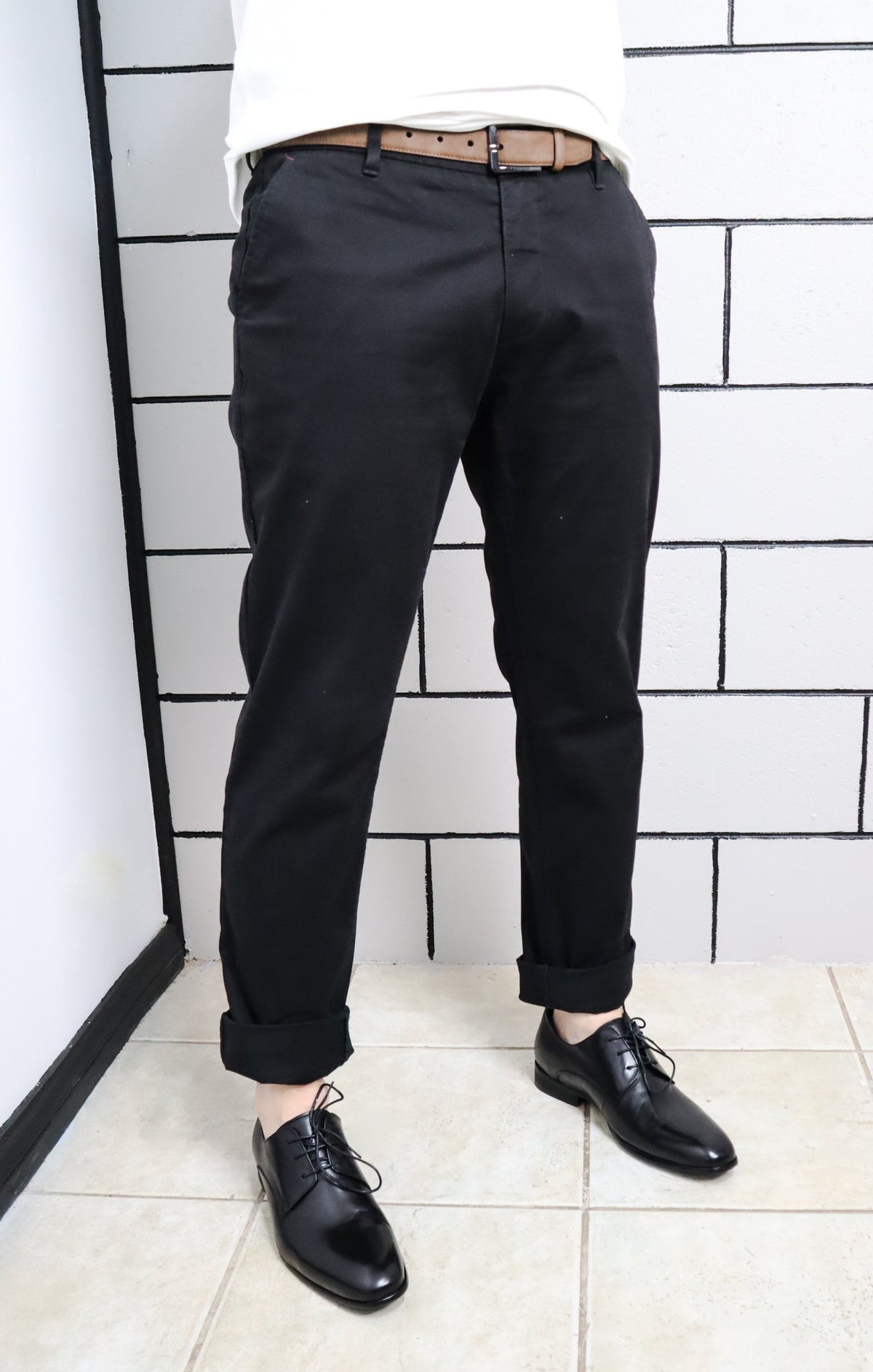 Nickel Links Chino in black