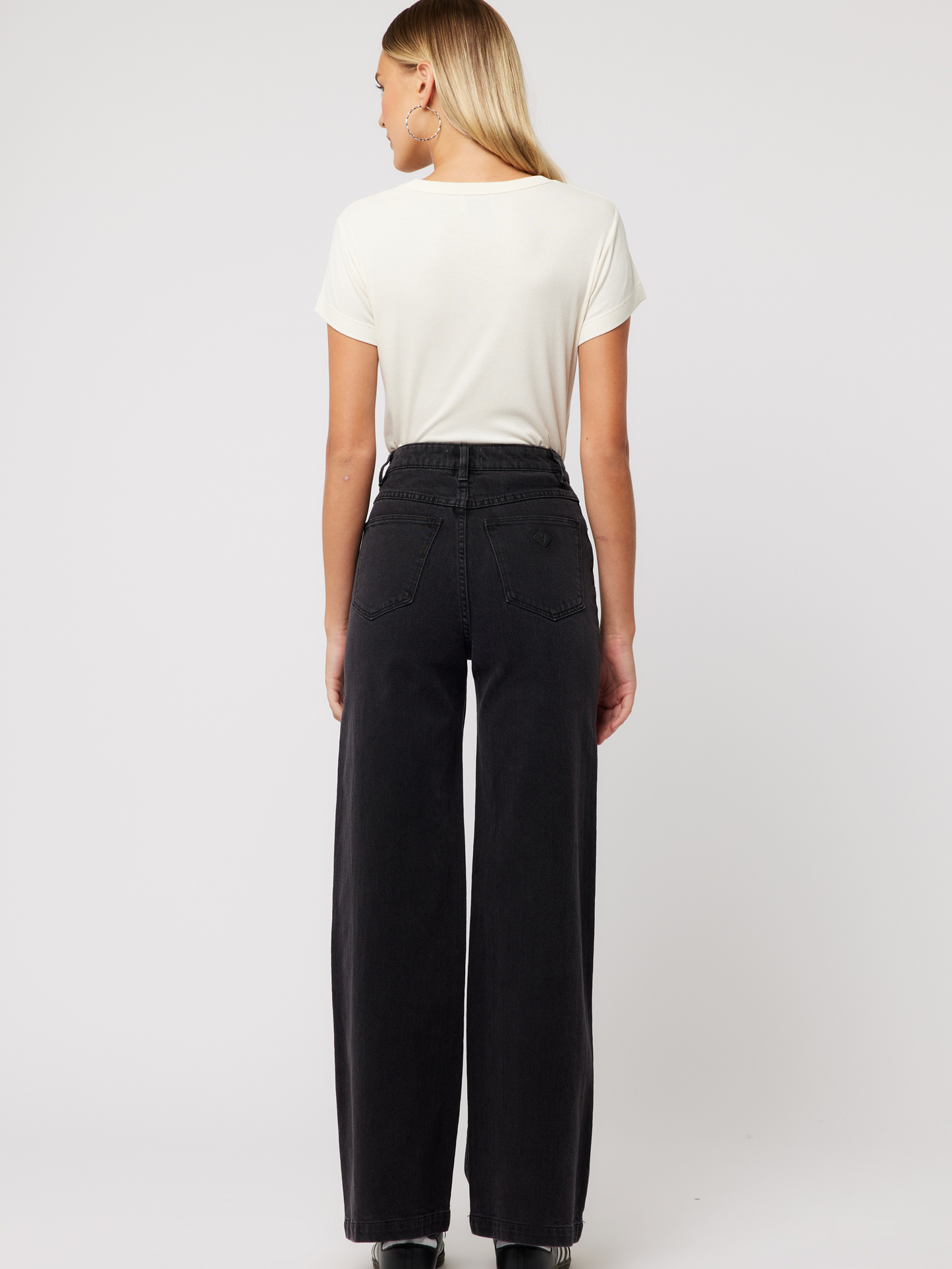 94 Wide - Sophie Washed Black