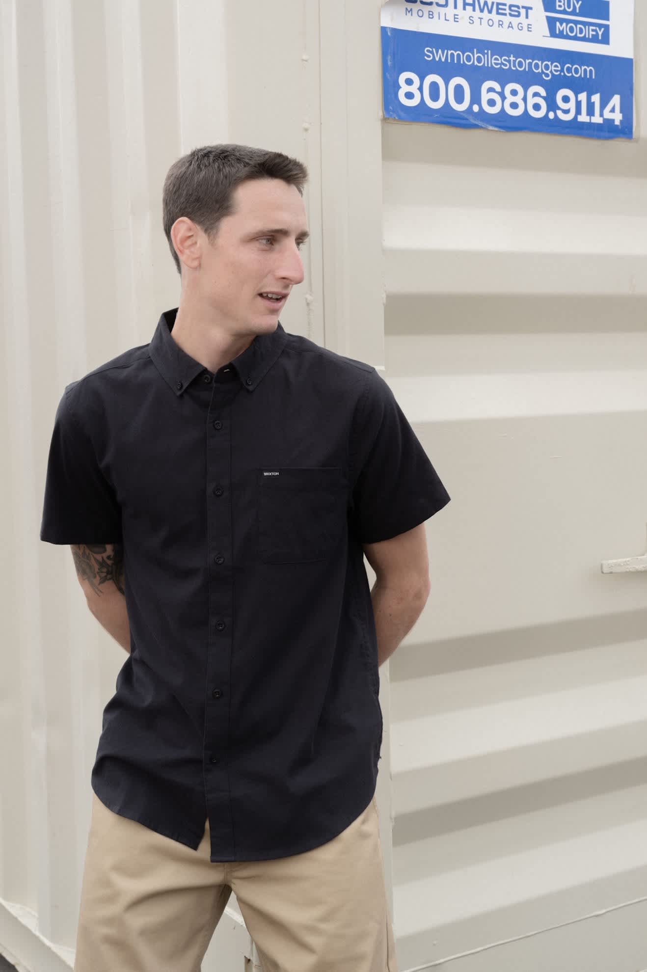 Brixton Sanford Oxford S/S Wvn - Black (view 8)