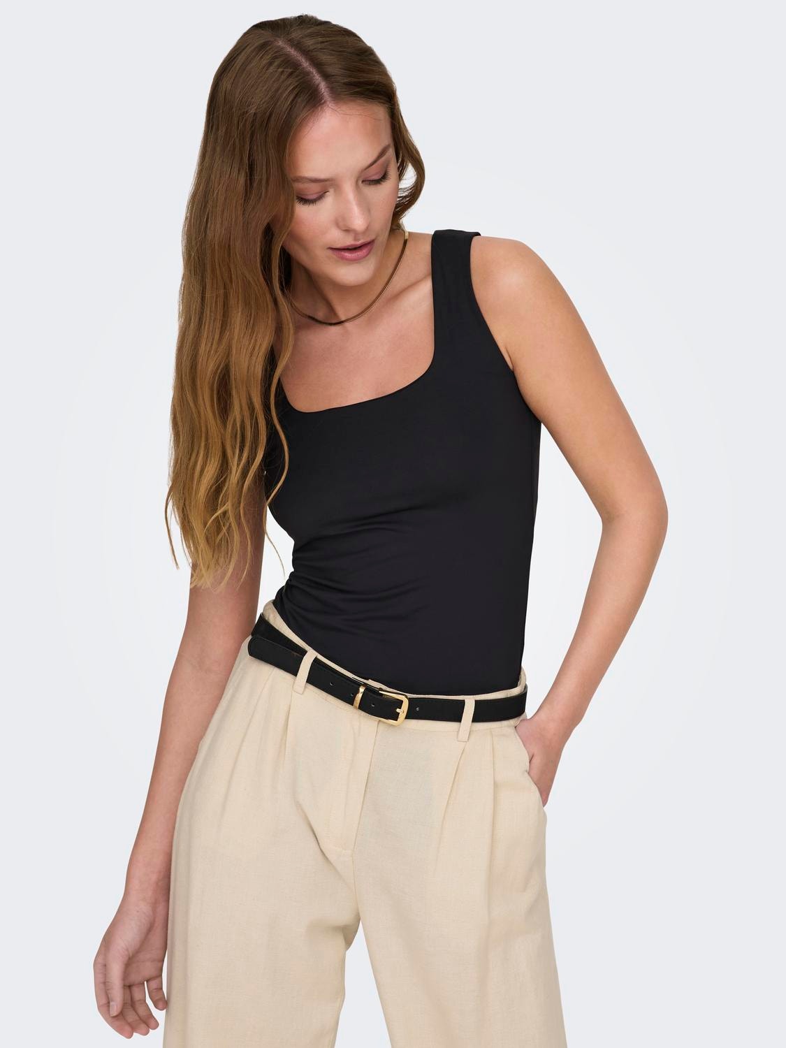 Lea Sleeveless 2 Ways Top - Black