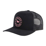 Signature Bull Trucker Cap – Schwarz mit Pinkfarbenem Aufnäher