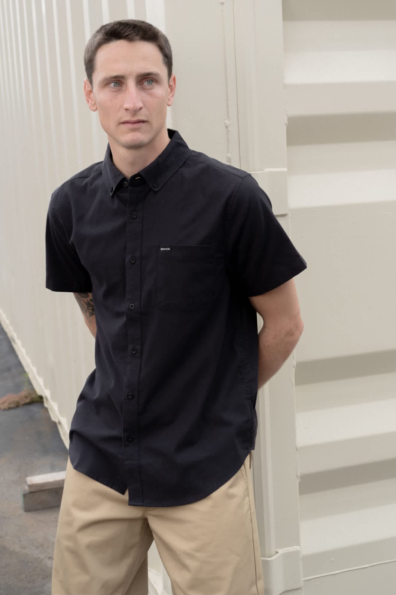 Brixton Sanford Oxford S/S Wvn - Black (view 6)